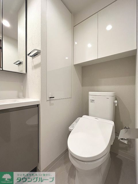 トイレ　※写真は同タイプ住戸です。