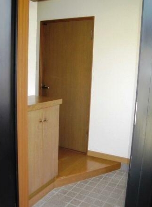 玄関　玄関にはシューズBOXあり☆