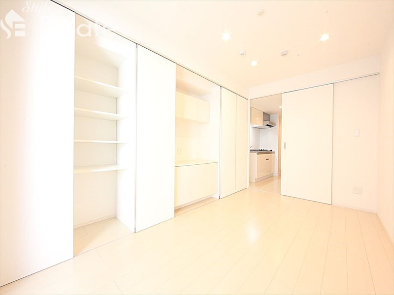 居室・リビング　内装