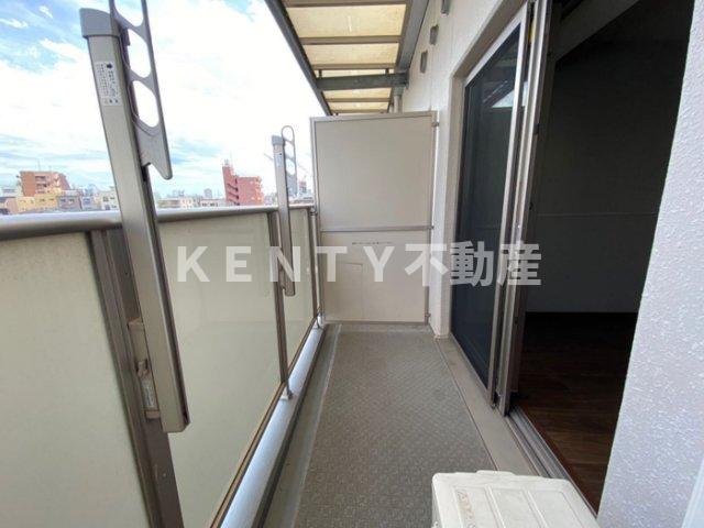 バルコニー　陽当たり良好なバルコニーです