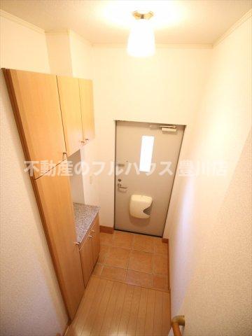 玄関　写真は別室