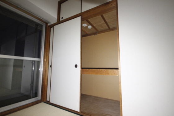 収納　※別部屋の写真です