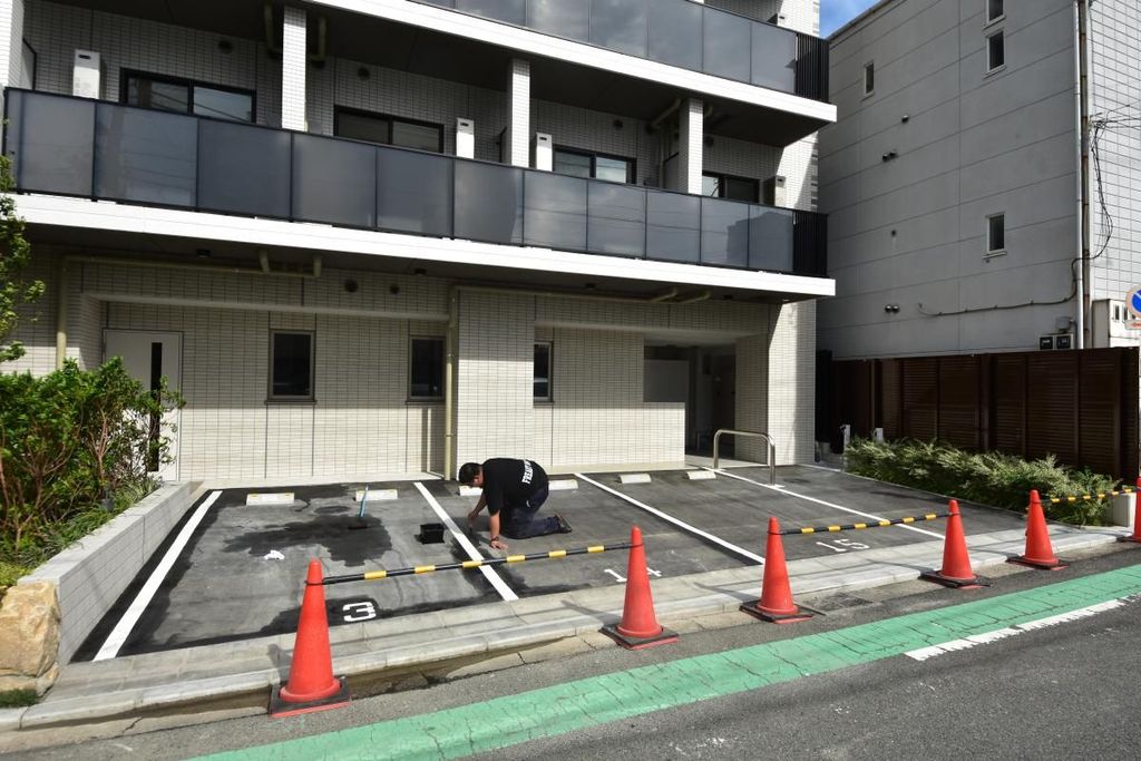 駐車場　駐車場
