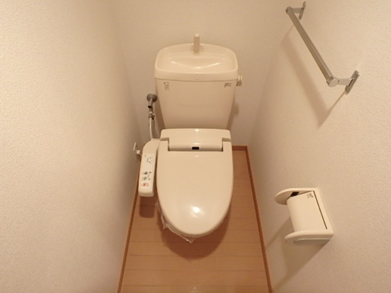 トイレ　図面と現状に相違がある場合には現状を優先