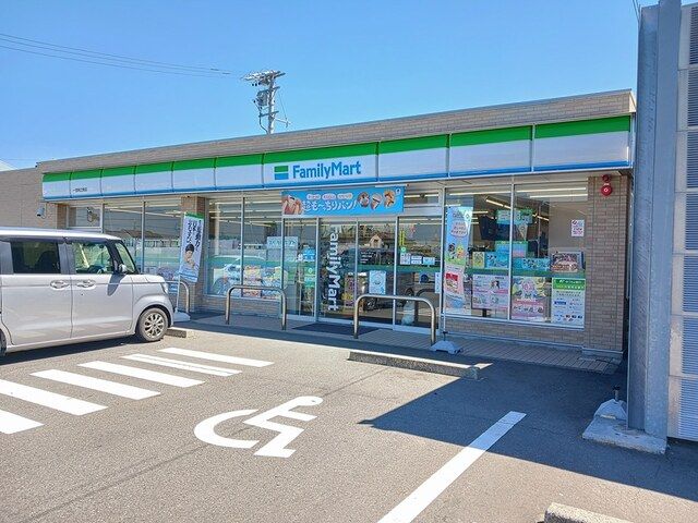 コンビニ　ファミリーマート一宮時之島店（コンビニ）まで264m