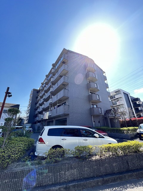 建物外観　外観は落ち着いています