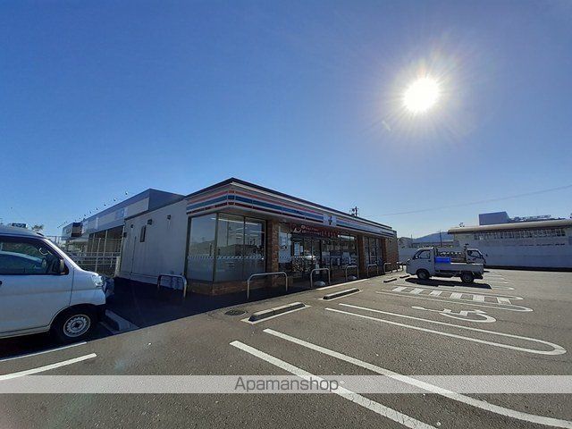 コンビニ　セブンイレブン土佐バイパス店（コンビニ）まで550m