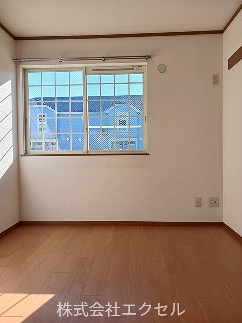 その他部屋・スペース　フローリングの室内です。