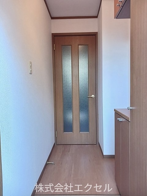 玄関　シューズボックス付きの玄関です。
