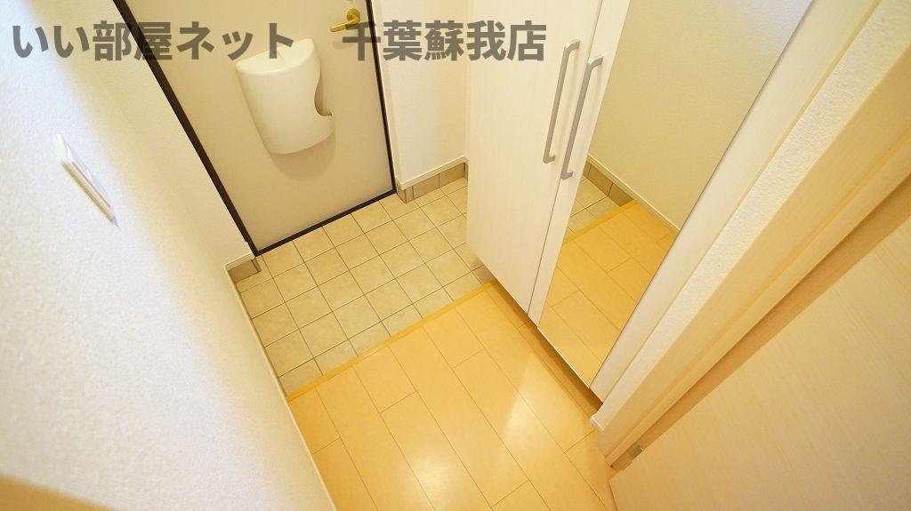 玄関　落ち着いた玄関です