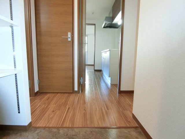 玄関　詳細は、RISUMO江坂本店→06-6155-7137まで♪