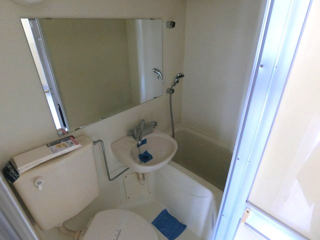 バス・シャワールーム　他のお部屋の参考写真となります。