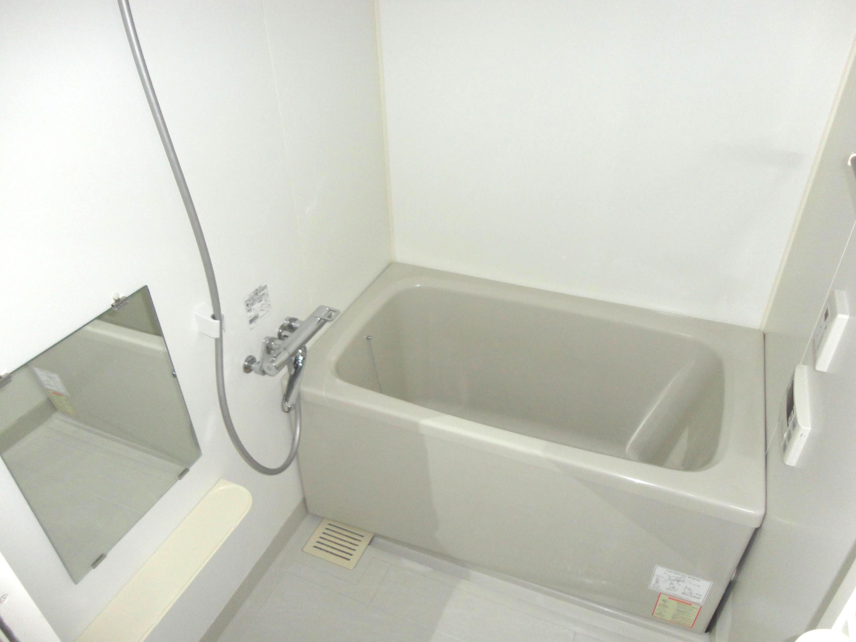 バス・シャワールーム　※別部屋の参考写真となります。