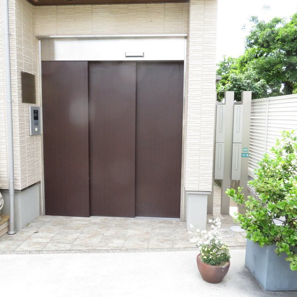 エントランス