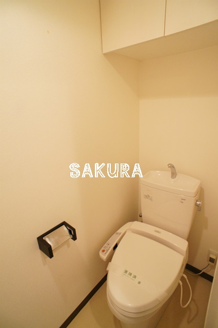 トイレ　落ち着いた色調のトイレです♪