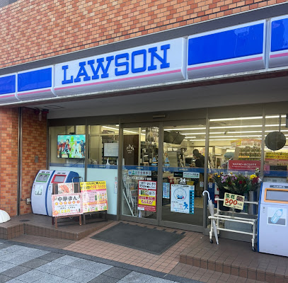 コンビニ　ローソン 港三田三丁目店（コンビニ）まで96m