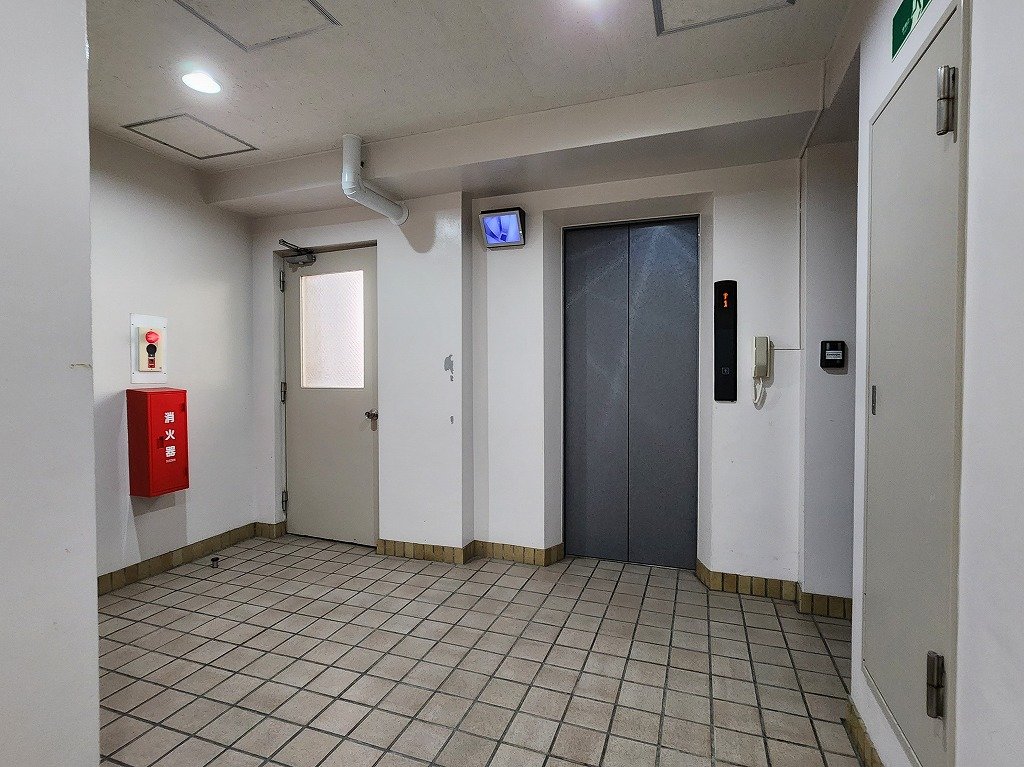 その他共有部分　モニター付エレベーター　防犯カメラ各所