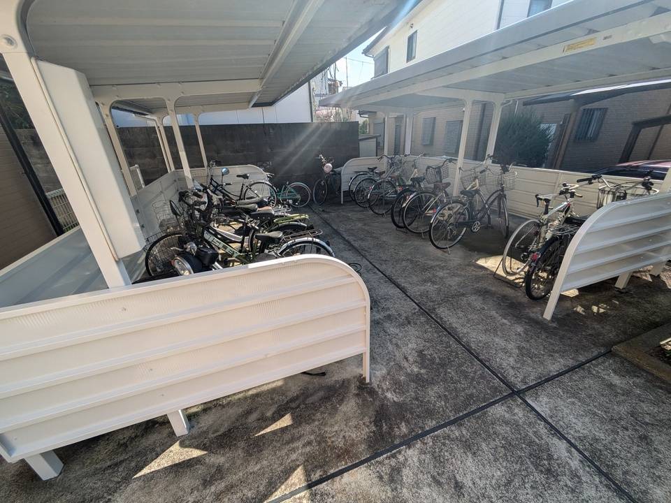 駐車場　駐輪場
