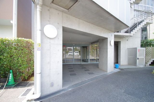 エントランス　★お問い合わせはタウンハウジング稲田堤店まで★