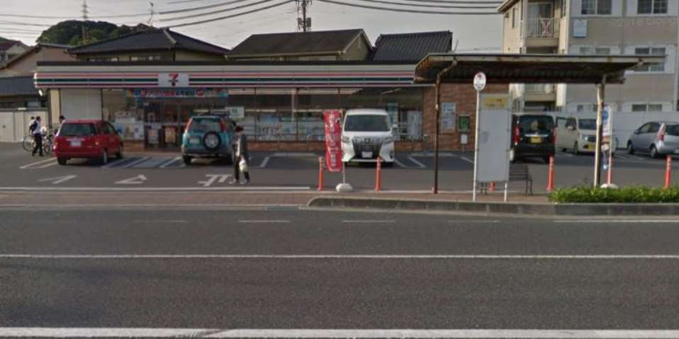 コンビニ　セブンイレブン岡山三門東町店（コンビニ）まで328m