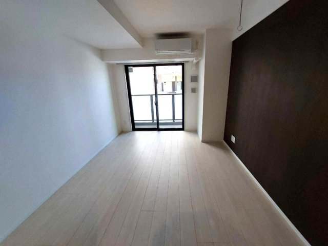 居室・リビング　別部屋参考写真