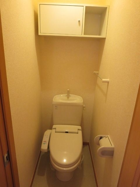 トイレ　★お問い合わせはタウンハウジング新百合ヶ丘店まで★