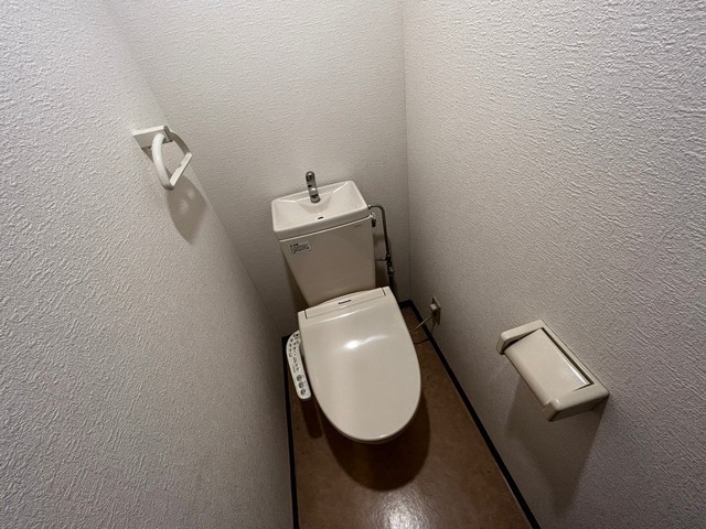 トイレ　別号室の写真