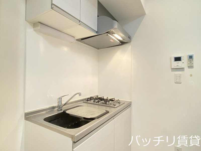 キッチン　別号室タイプの為、現状を優先致します。