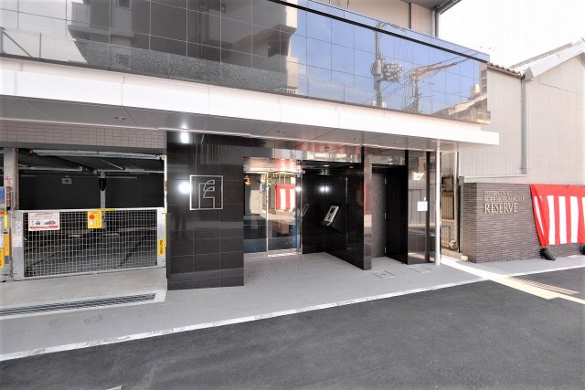 エントランス　建物の内部です