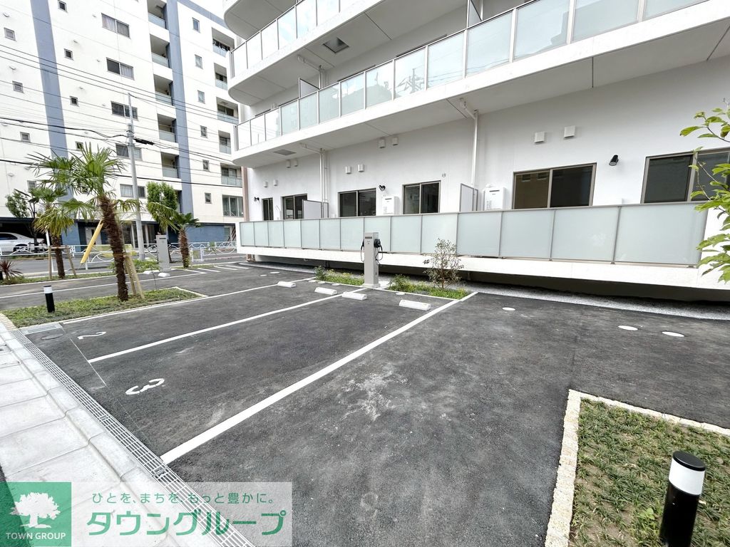 駐車場　駐車場