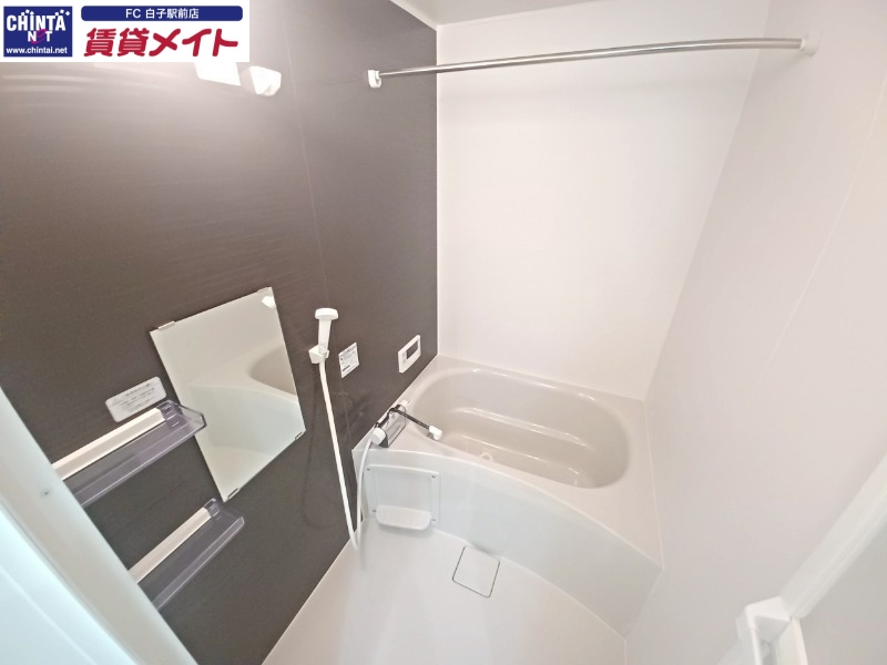 バス・シャワールーム　同物件別部屋参考写真
