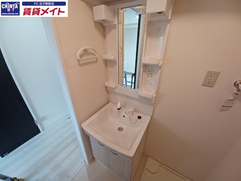 洗面設備　同物件別部屋参考写真