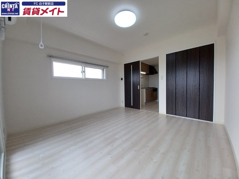 居室・リビング　同物件別部屋参考写真