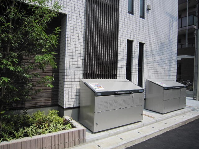 ロビー　敷地内ゴミ置き場有ります