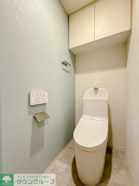 トイレ　※写真は同タイプ住戸です。
