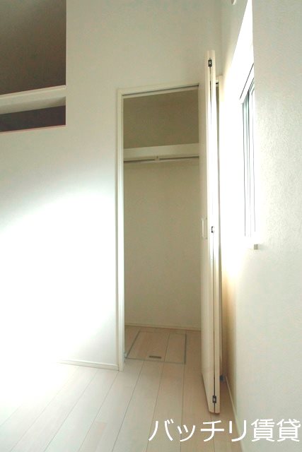 収納　同型タイプの為、現状を優先致します。