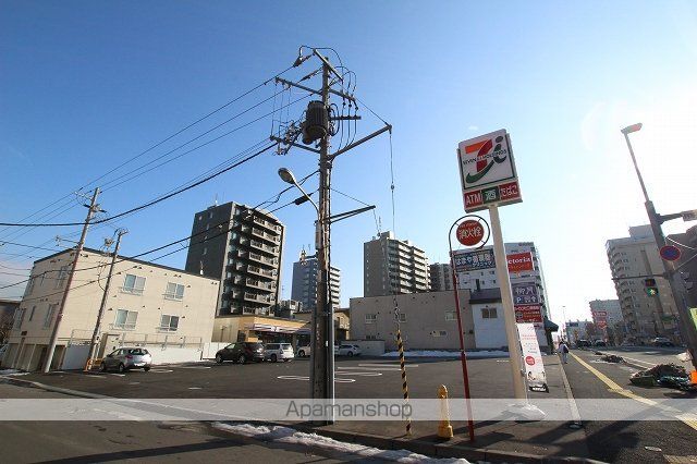 コンビニ　セブンイレブン月寒中央通４丁目店（コンビニ）まで180m