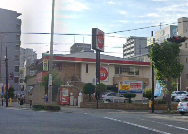 飲食店　ガスト 西中島店（飲食店）まで300m