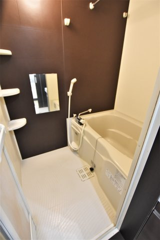 バス・シャワールーム　同物件、類似間取りのイメージ写真です