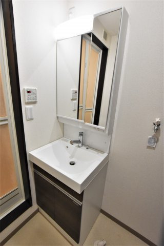 洗面設備　同物件、類似間取りのイメージ写真です