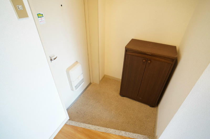 玄関　※同タイプ403号室の写真です★（実際のお部屋とは異なります