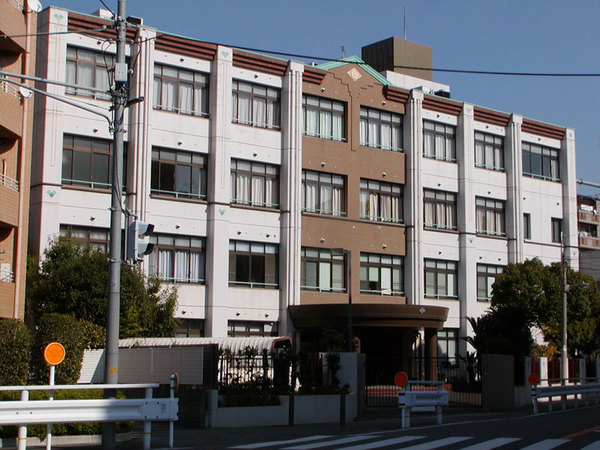 中学校　大阪市立昭和中学校（中学校）まで820m
