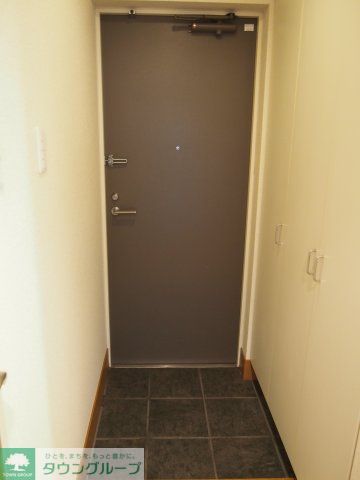 玄関　※参考写真
