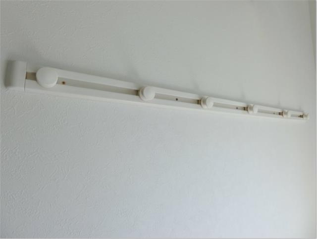 その他設備　壁掛けハンガーレール 同建物別部屋参考