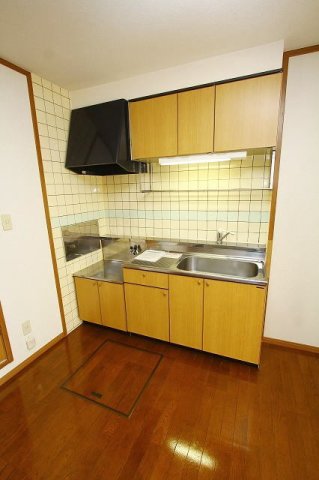 キッチン　コンパクトなキッチンで掃除もラクラク