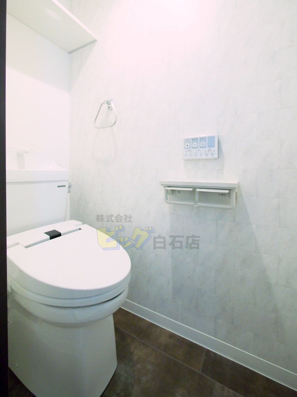 トイレ　ウォシュレット付きのトイレです♪