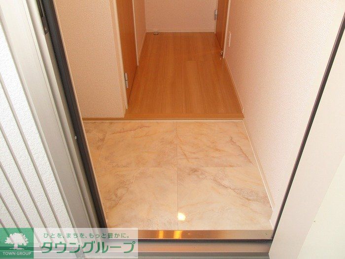 玄関　お問合せはタウンハウジングまで！※現地待合わせ相談可能