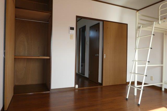 その他部屋・スペース　洋室（ベットは撤去できます）