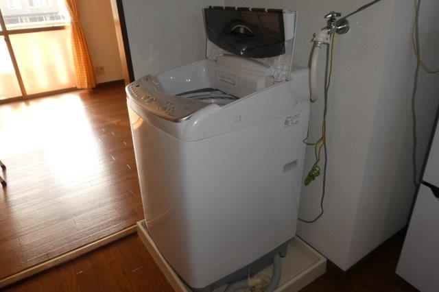 その他　洗濯機置き場（洗濯機完備）
