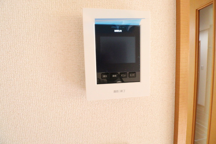 セキュリティ　TVモニター付きインターホン
